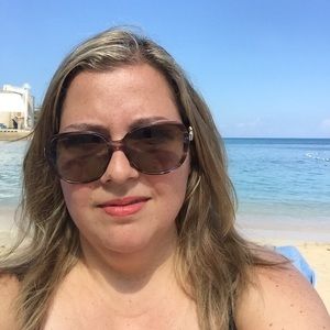 Meet your Posher, Toni